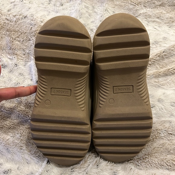 Yeezy desert boot - Picture 6 of 6